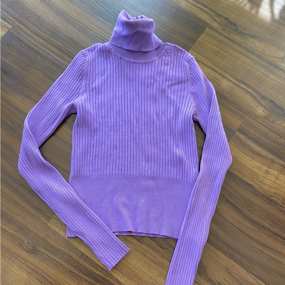 Zara lavender turtleneck sweater - Picture 2 of 4